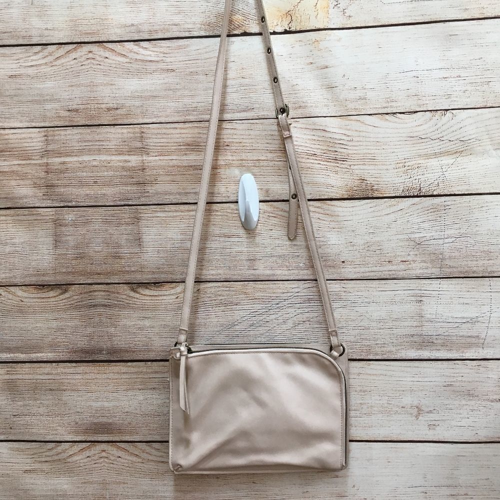 ‎T-SHIRT &JEANS CROSSBODY BAG IN CREAM